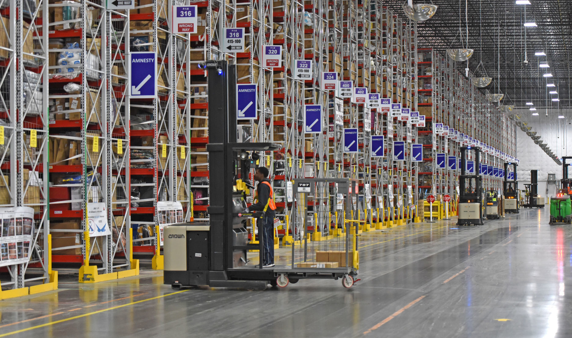 Amazon Fulfillment Center 16